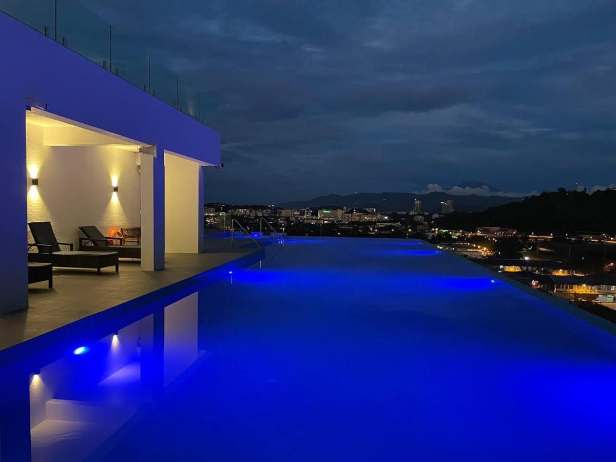 Queensland Suites At Aru Suites, Kota Kinabalu Exterior photo